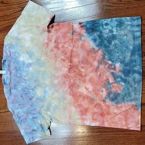 Manacotti tye die tshirt - L